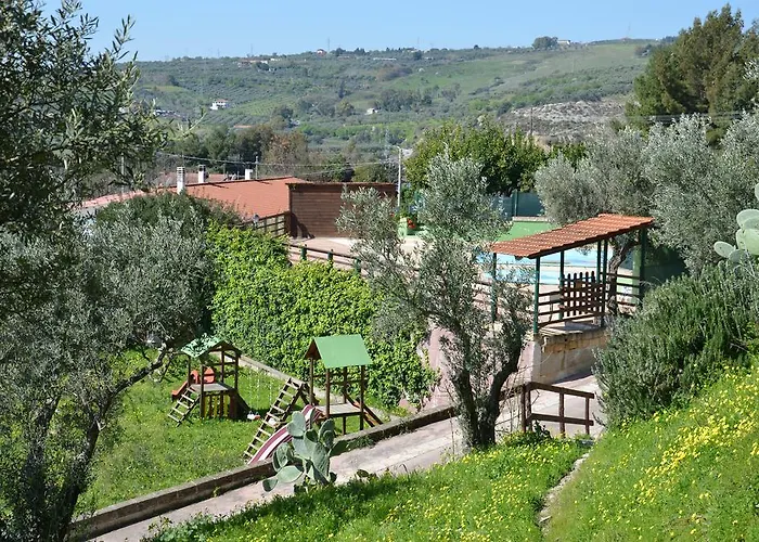 مزرعة للإقامة Eco-bio Santacinnara *